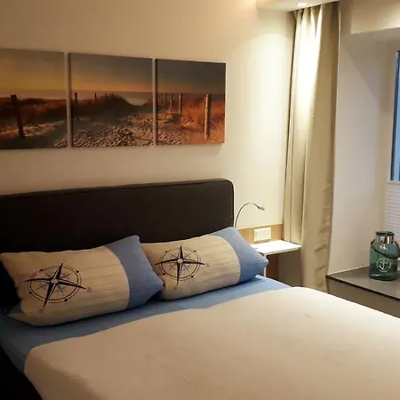 Apartament Ankerplatz Am Suedstrand, Mit 2 Schlafzimmer Und Eigenen Strandkorb